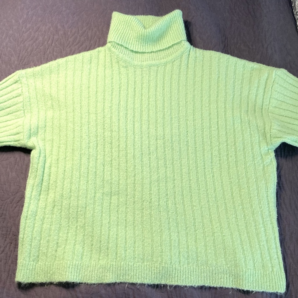 Love X Design Turtleneck Sweater